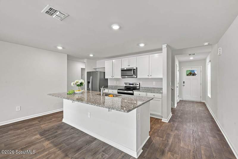 4 bedroom Single Family Residence at 66 Autumns Wood Drive, Autumn's Woods, Brunswick — photo 3
