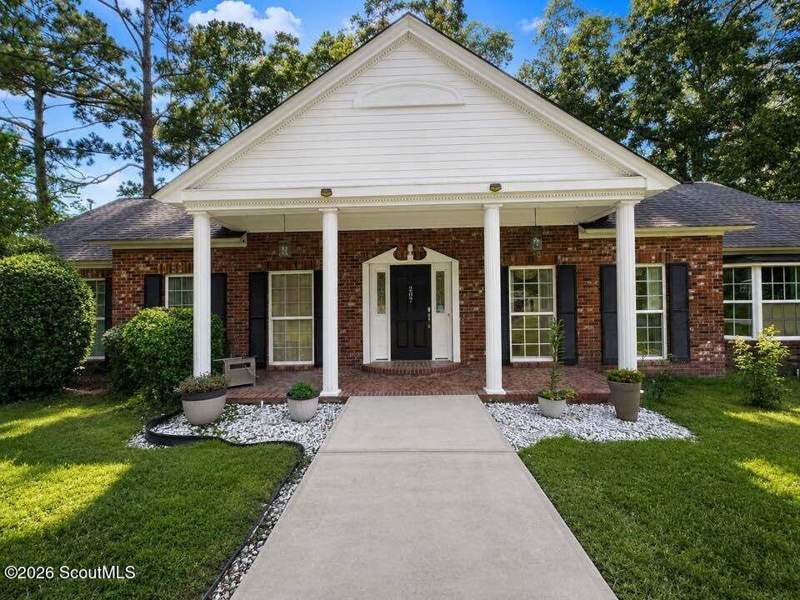 6 bedroom Single Family Residence at 207 Plantation Drive, No Recorded Subdivision, Waycross — photo 3