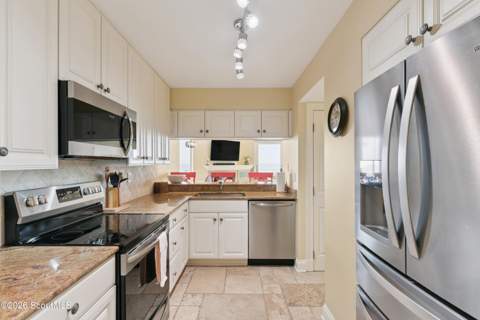 1300 Downing Street, St. Simons Island GA - photo 13 of 38
