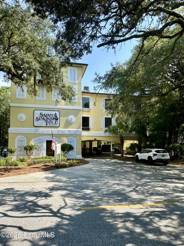 609 Beachview Drive