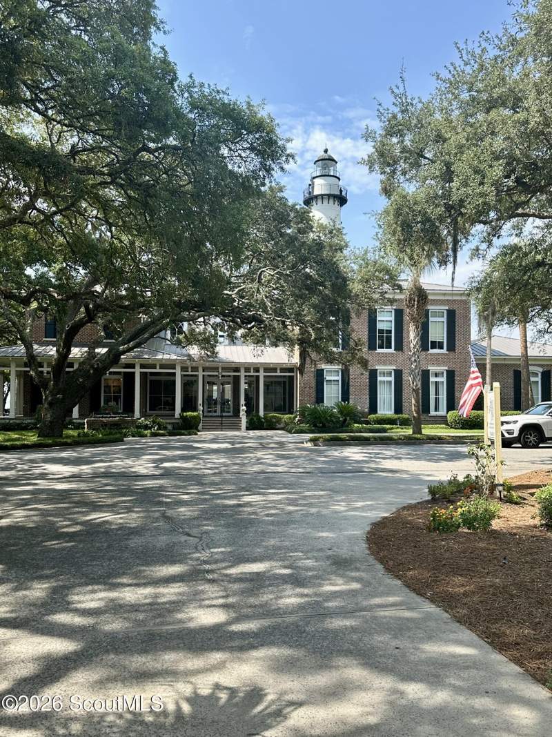 1 bedroom Condominium at 609 Beachview Drive, St. Simons Inn by the Lighthouse, St. Simons Island — photo 2
