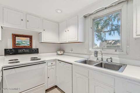 658 N Golf Villa Road, St. Simons Island GA - photo 9 of 26