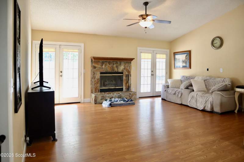 3 bedroom Single Family Residence at 110 Azalea Court, Lake Pines, Kingsland — photo 4