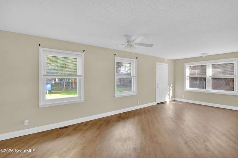 3 bedroom Single Family Residence at 664 Mitscher Drive, Wavely Pines, Brunswick — photo 5
