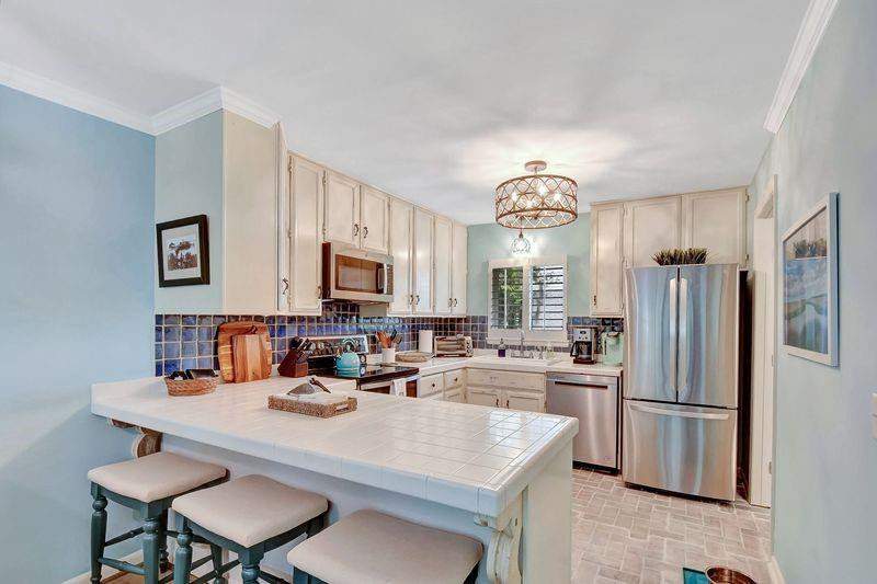 3 bedroom Condominium at 1517 Wood Avenue, Tree Tops Condos, St. Simons Island — photo 5