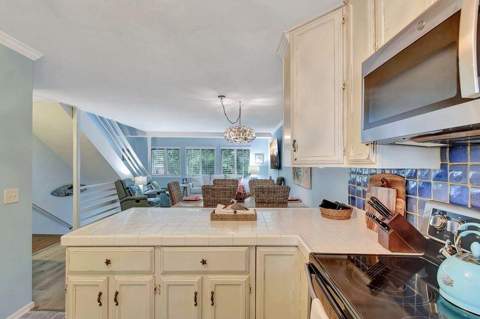 1517 Wood Avenue, St. Simons Island GA - photo 6 of 32