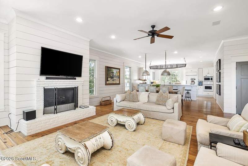 5 bedroom Single Family Residence at 2212 Ocean Road, East Beach, St. Simons Island — photo 5