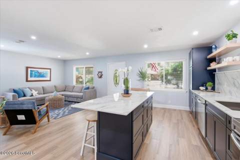 411 Cedar Street, St. Simons Island GA - photo 8 of 42