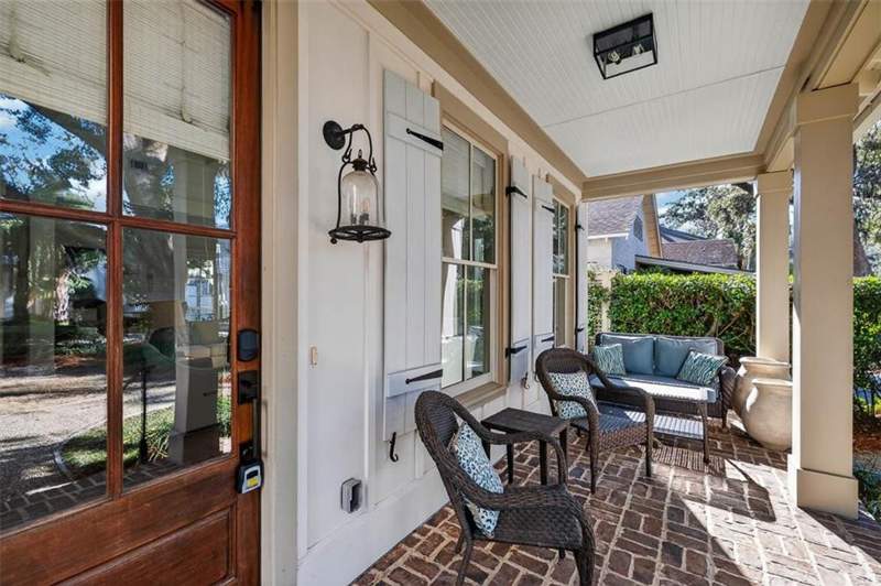 4 bedroom Single Family Residence at 1030 Village Oaks Lane, Village Oaks, St. Simons Island — photo 3