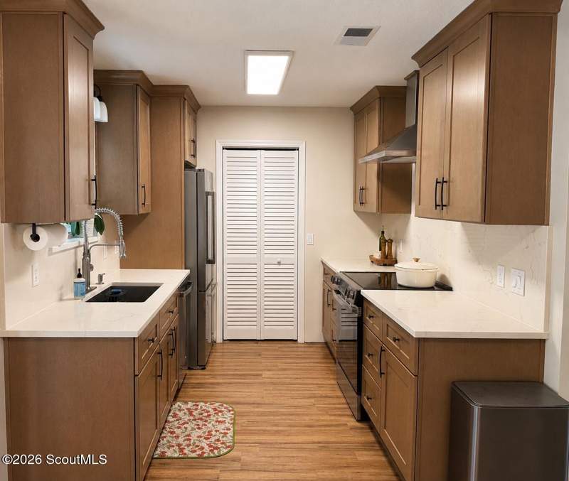 3 bedroom Single Family Residence at 99 W Magnolia Avenue, Terra Haute, Kingsland — photo 5