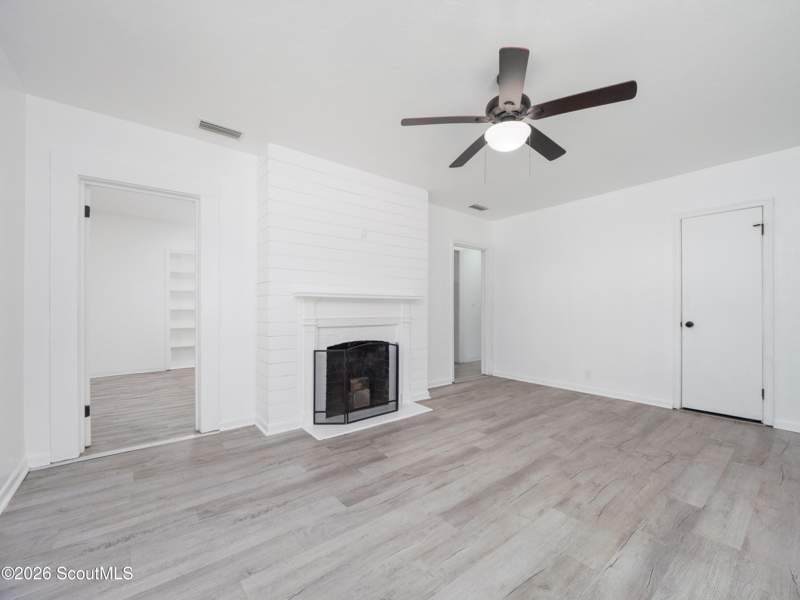 3 bedroom Single Family Residence at 1690 Townsend Street, Brunswick Villa, Brunswick — photo 3