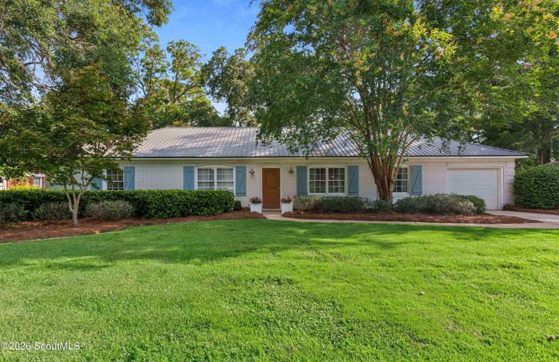 4 bedroom Single Family Residence at 109 Coke Street, Epworth Acres, St. Simons Island — photo 3