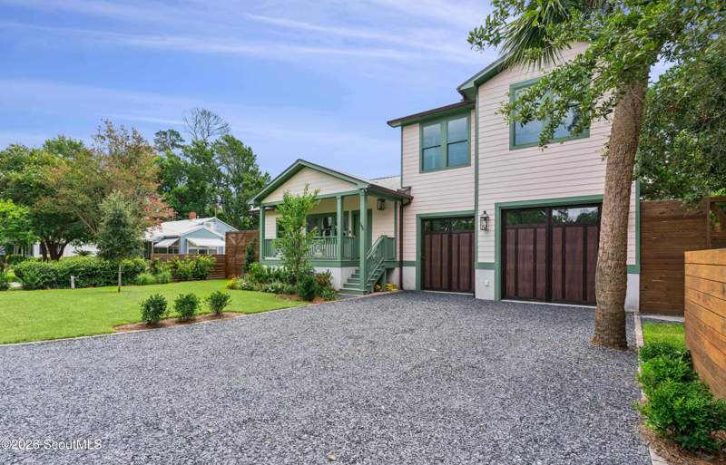 5 bedroom Single Family Residence at 198 Ashantilly Avenue, Kings Terrace, St. Simons Island — photo 4