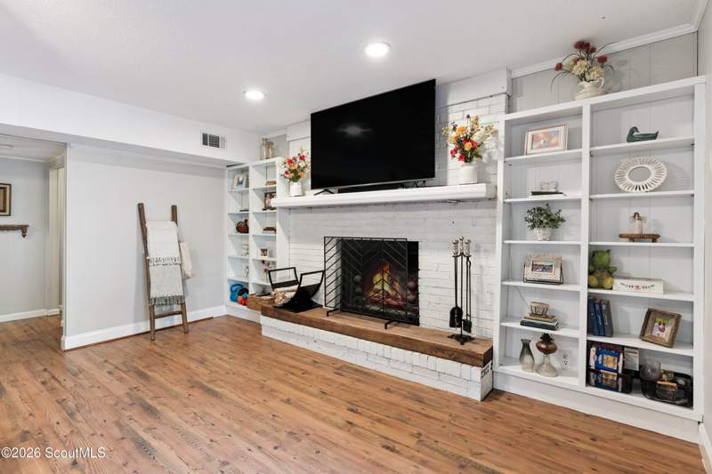 3 bedroom Single Family Residence at 107 Oak Street, Highland Park, Brunswick — photo 5