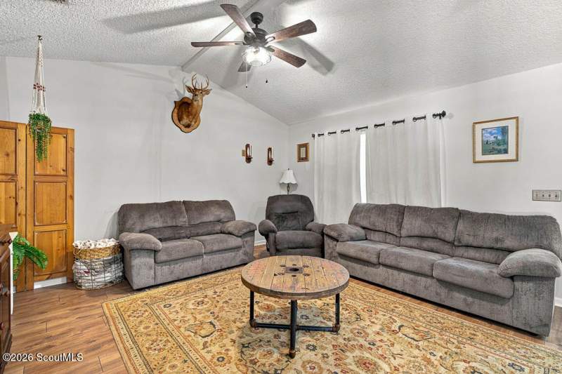 3 bedroom Single Family Residence at 205 E Paloma Street, No Recorded Subdivision, Nahunta — photo 5