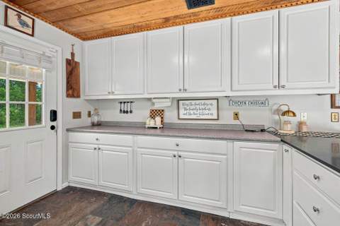 205 E Paloma Street, Nahunta GA - photo 9 of 35