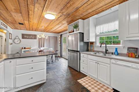 205 E Paloma Street, Nahunta GA - photo 11 of 35
