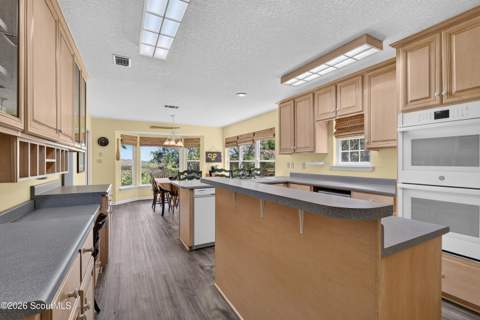 1188 Jessica Drive, Darien GA - photo 6 of 26