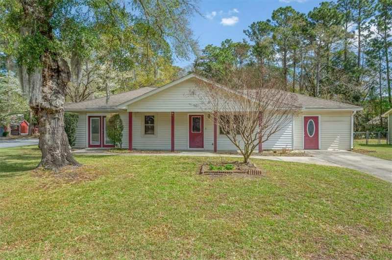 2 bedroom Single Family Residence at 122 Chatford Drive, PalmettoEstates, Brunswick — photo 1