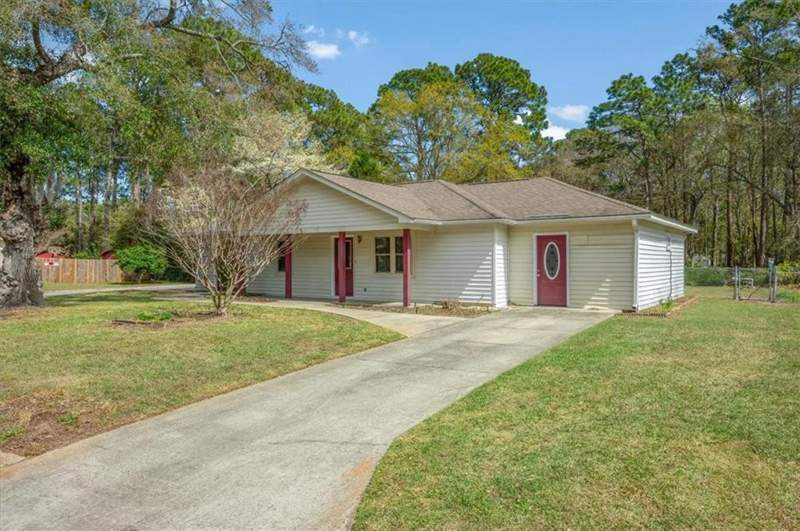 2 bedroom Single Family Residence at 122 Chatford Drive, PalmettoEstates, Brunswick — photo 2