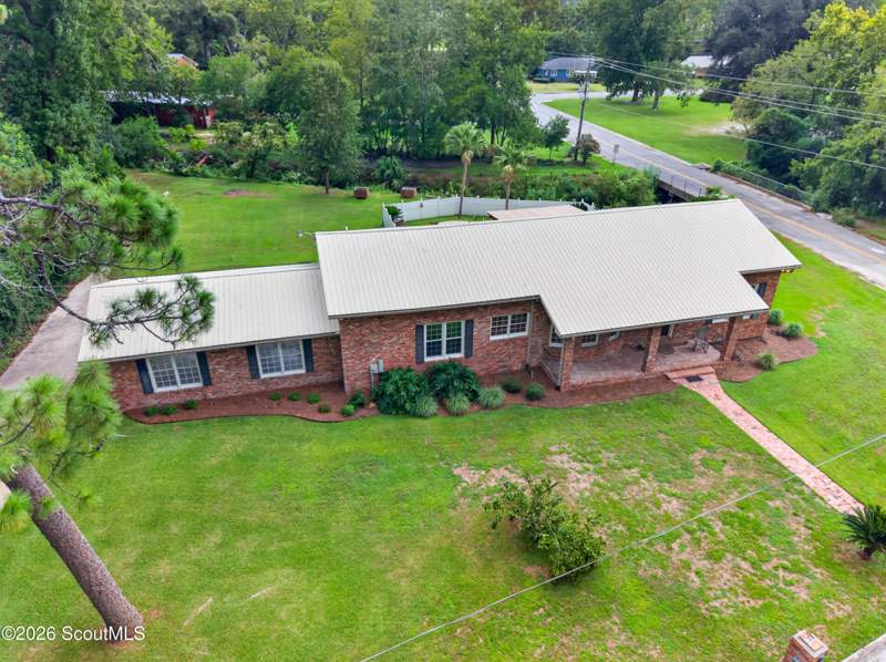 4 bedroom Single Family Residence at 1007 Dogwood Drive, No Recorded Subdivision, Waycross — photo 4