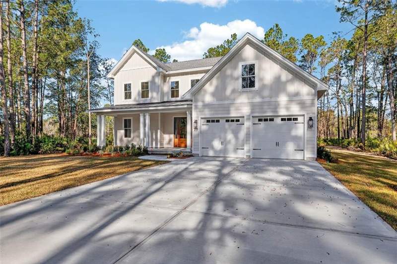 4 bedroom Single Family Residence at 39 Oak Grove Court, Sanctuary Cove, Waverly — photo 4