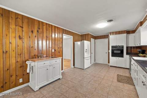 107 Glenwood Drive, Brunswick GA - photo 12 of 46