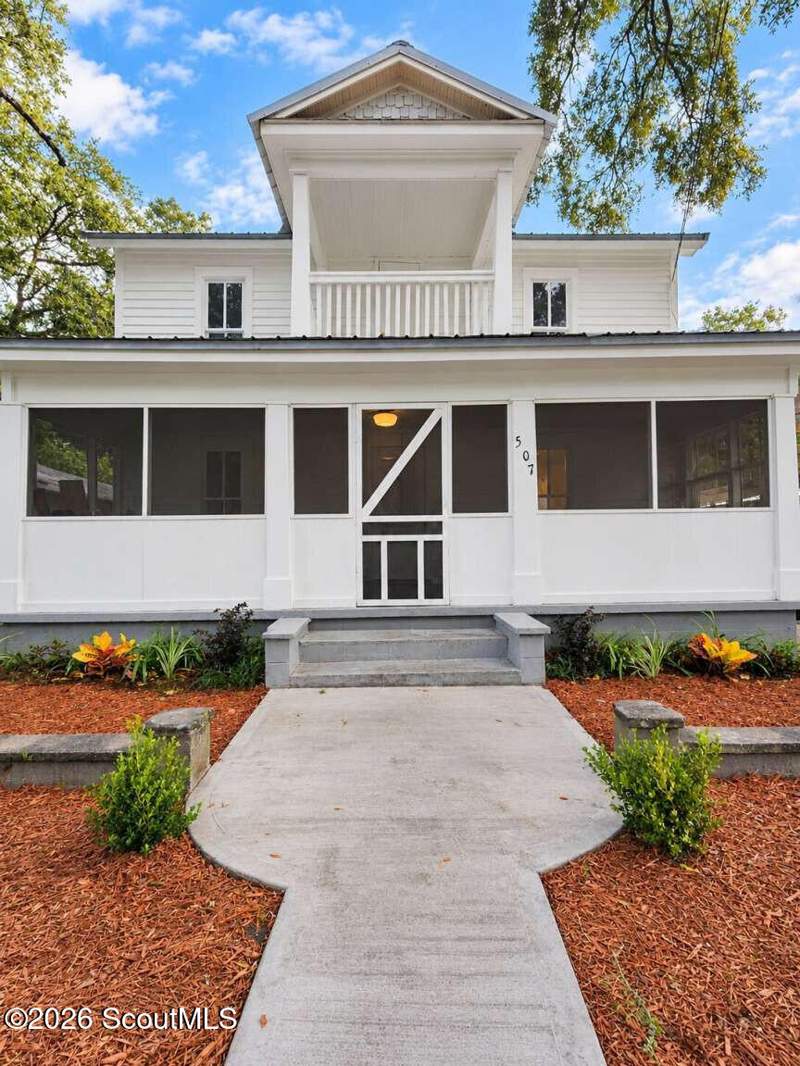 3 bedroom Single Family Residence at 507 1st Avenue, Old Town, Brunswick — photo 2