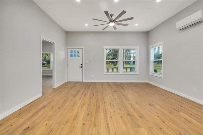 3 bedroom Single Family Residence at 602 Q Street, No Recorded Subdivision, Brunswick — photo 3
