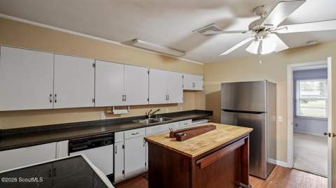 411 Ivy Street, Jesup GA - photo 9 of 27