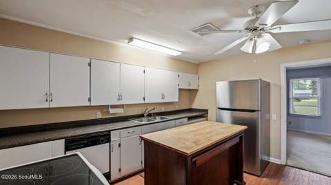 411 Ivy Street, Jesup GA - photo 10 of 27