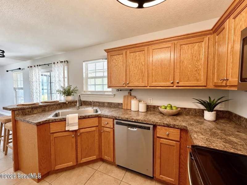 3 bedroom Single Family Residence at 25 Maggies Ridge Way, Maggie's Ridge, Brunswick — photo 5