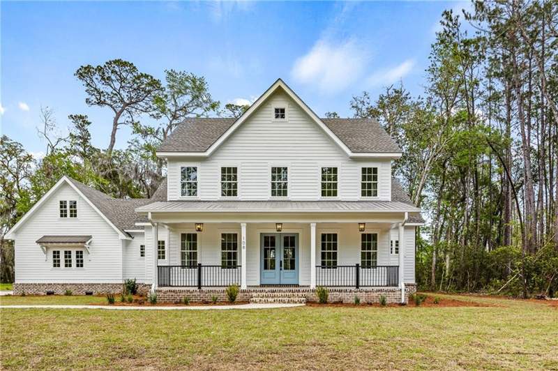 5 bedroom Single Family Residence at 108 Harbor Pointe Drive, Oak Grove Island, Brunswick — photo 2