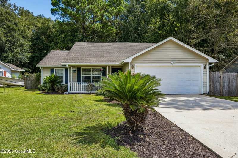 3 bedroom Single Family Residence at 124 Lake Ashley Drive, Lake Ashley, Kingsland — photo 1
