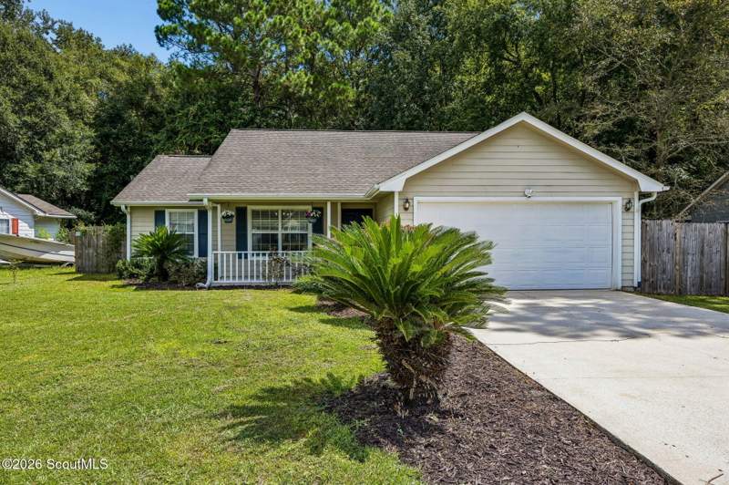 3 bedroom Single Family Residence at 124 Lake Ashley Drive, Lake Ashley, Kingsland — photo 1