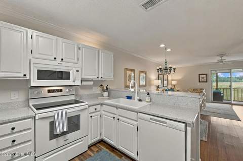 208 Pelican Place, St. Simons Island GA - photo 12 of 44