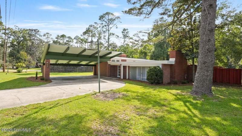 5 bedroom Single Family Residence at 324 Harper Street, No Recorded Subdivision, Jesup — photo 2