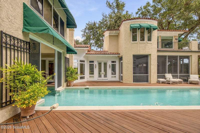 6 bedroom Single Family Residence at 140 Hampton Point Drive, Hampton Point, St. Simons Island — photo 4