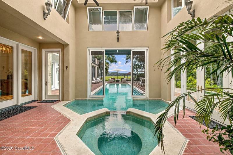 6 bedroom Single Family Residence at 140 Hampton Point Drive, Hampton Point, St. Simons Island — photo 5