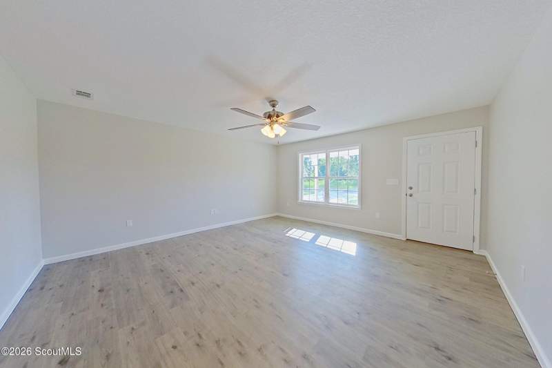 3 bedroom Single Family Residence at 2300 Edgewood Street, No Recorded Subdivision, Waycross — photo 5