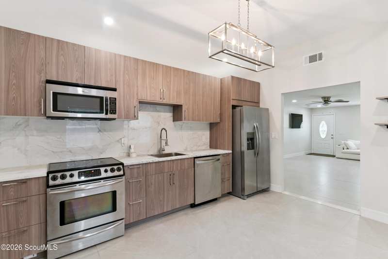 5 bedroom Single Family Residence at 2239 Poinsettia Circle, Magnolia Park, Brunswick — photo 1