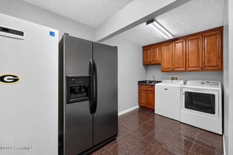 2501 Mahan Drive, Waycross GA - photo 15 of 60