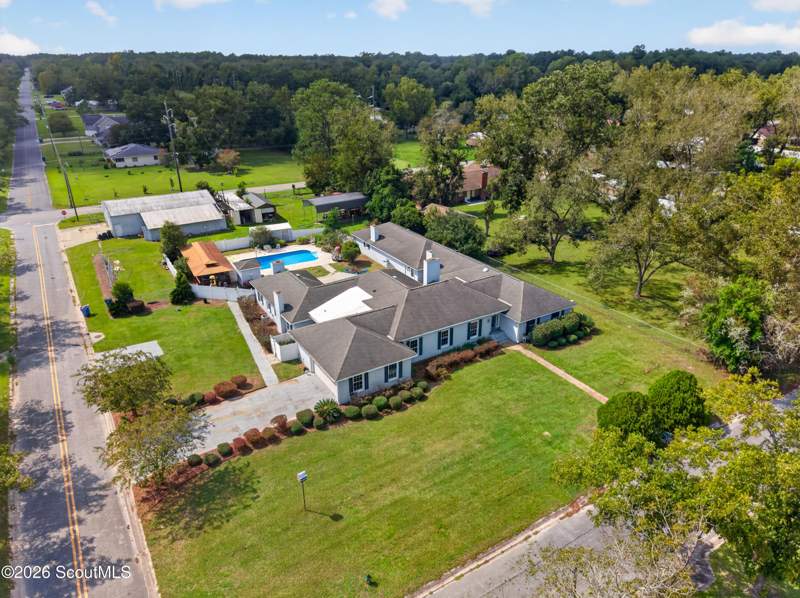 5 bedroom Single Family Residence at 2501 Mahan Drive, No Recorded Subdivision, Waycross — photo 2