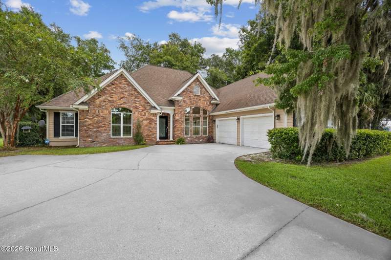 4 bedroom Single Family Residence at 912 E Riverview Drive, No Recorded Subdivision, St. Marys — photo 3