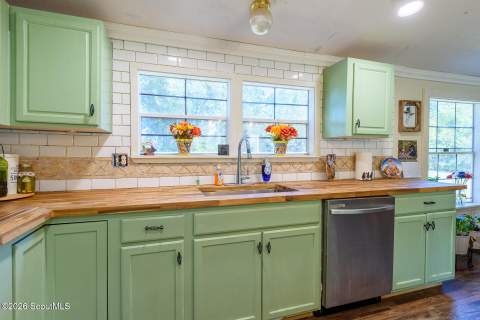 569 Shady Oaks Circle, Hoboken GA - photo 23 of 44