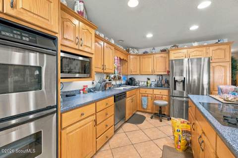 1129 Walker Drive, Darien GA - photo 11 of 36