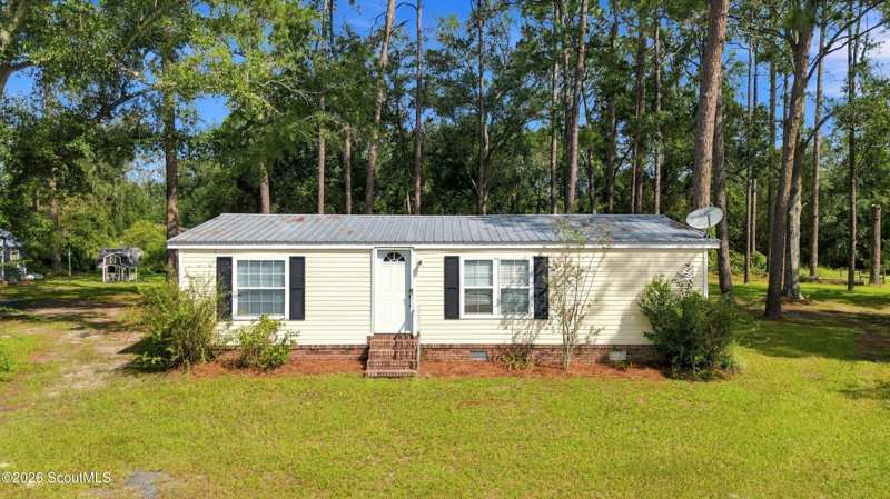 3 bedroom Mobile Home at 5720 Martha Avenue, No Recorded Subdivision, Patterson — photo 1