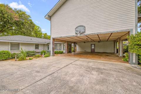 604 Bartow Street, St. Simons Island GA - photo 8 of 51