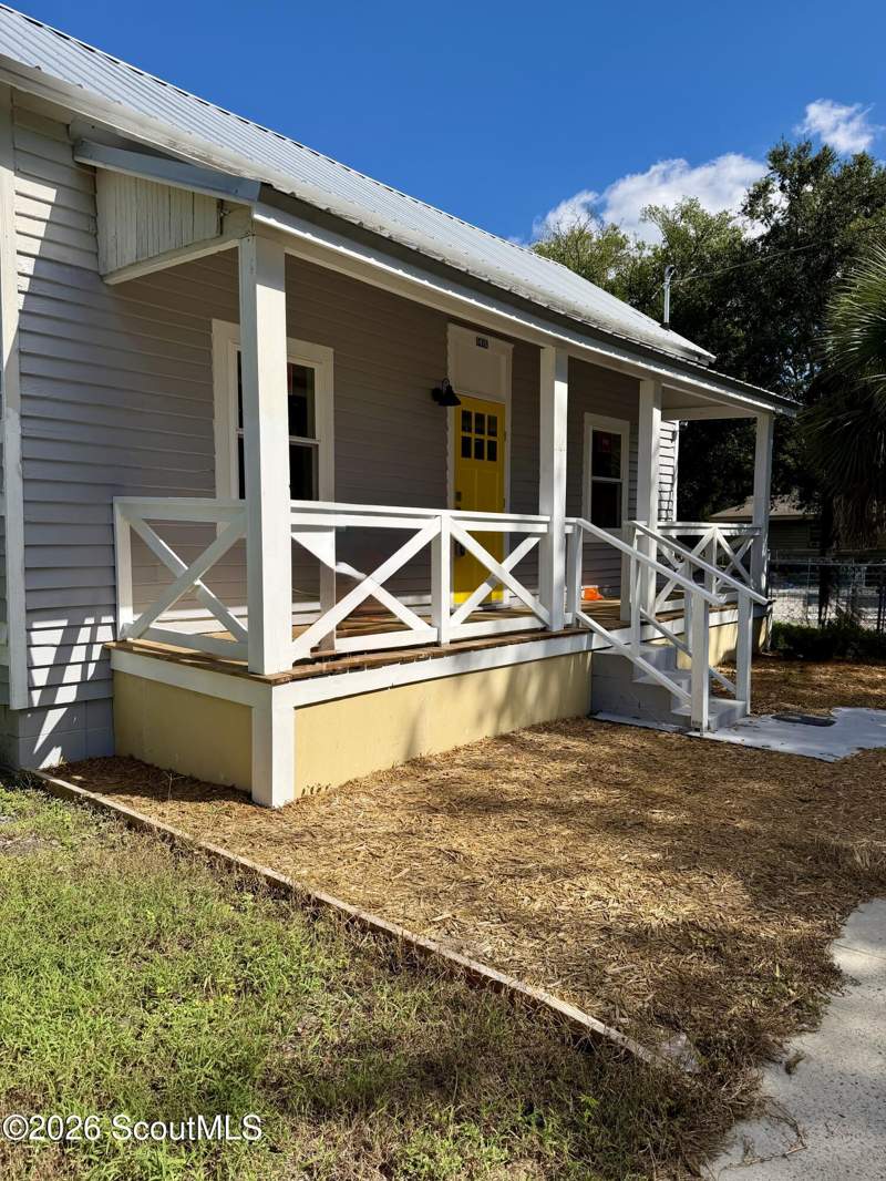 2 bedroom Single Family Residence at 1416 Albany Street, Old Town, Brunswick — photo 2