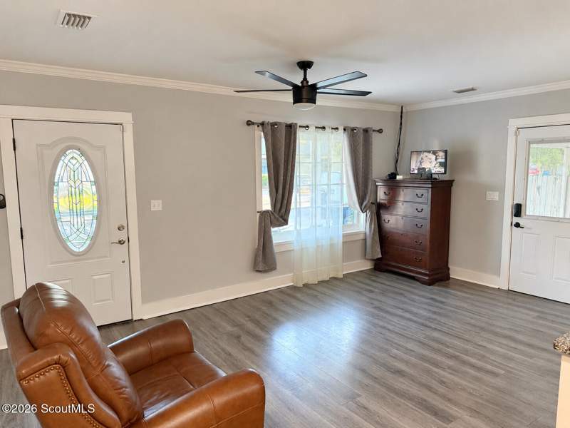 4 bedroom Single Family Residence at 2141 Blain Street, Brunswick Villa, Brunswick — photo 5